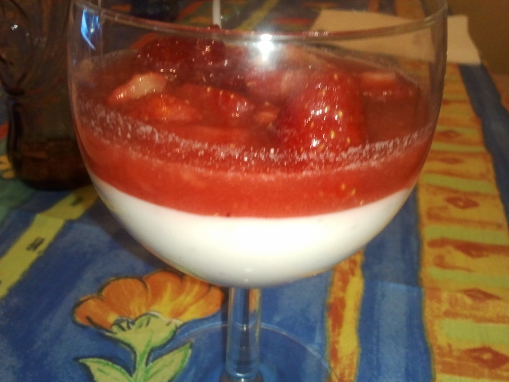 Panna cotta con fragole